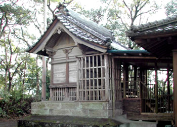 箱崎神社本殿附宮殿