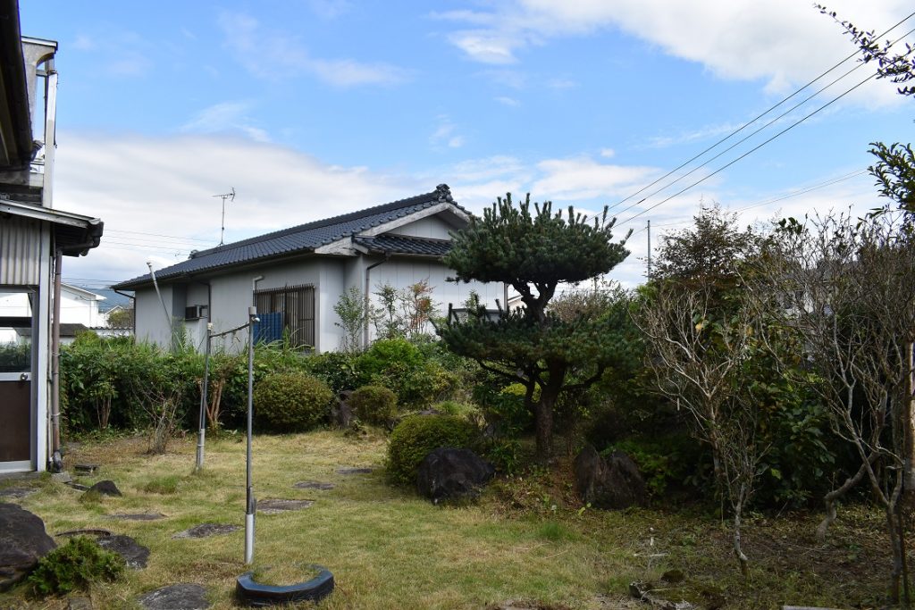 物件の写真を更新しました【No.55　畳の表替え及び庭の手入れ】
