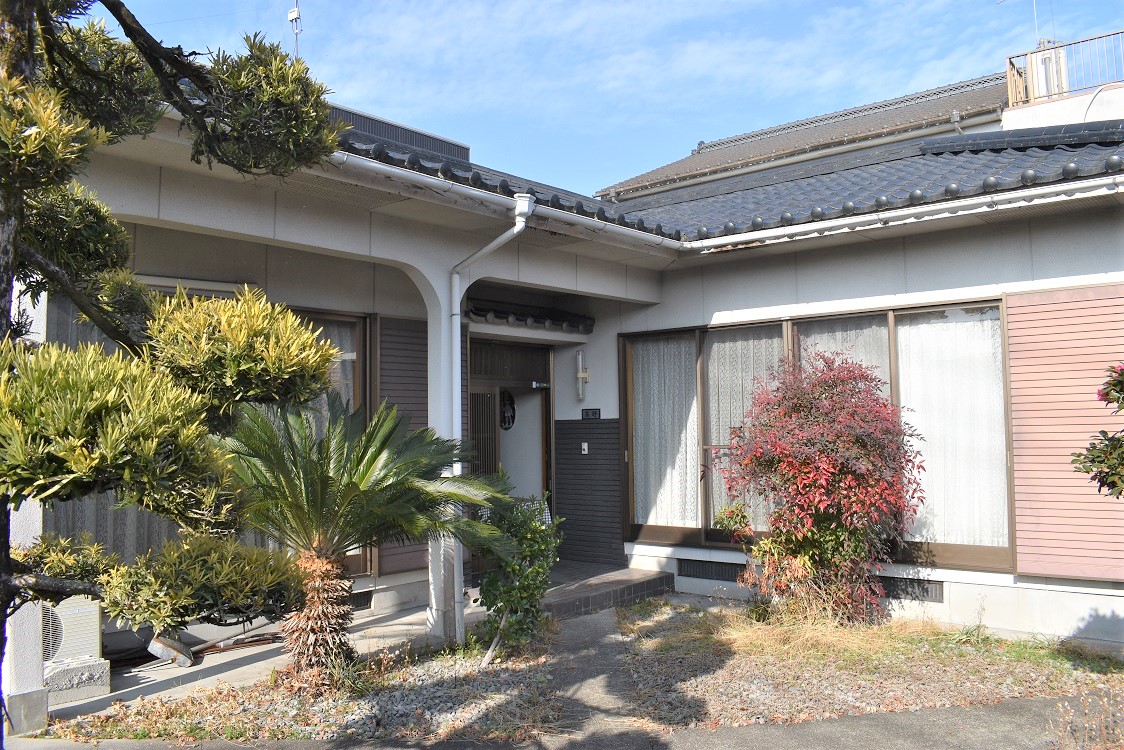 No.117【大口校区/築33年/3LDK/1,190万】「優しい日差しとおもてなし。市街地の好立地物件」：伊佐市空き家バンク