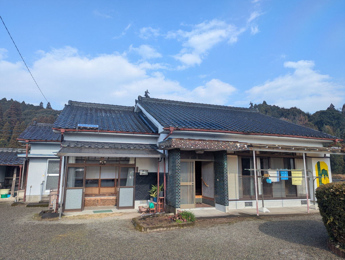 No.270【菱刈校区/5DK/昭和53年築/430万】「天然 地下水 薪沸かし」：伊佐市空き家バンク