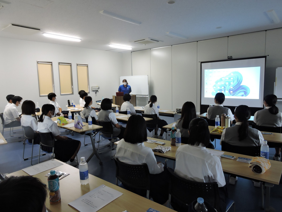 検艇講習会を実施しました。